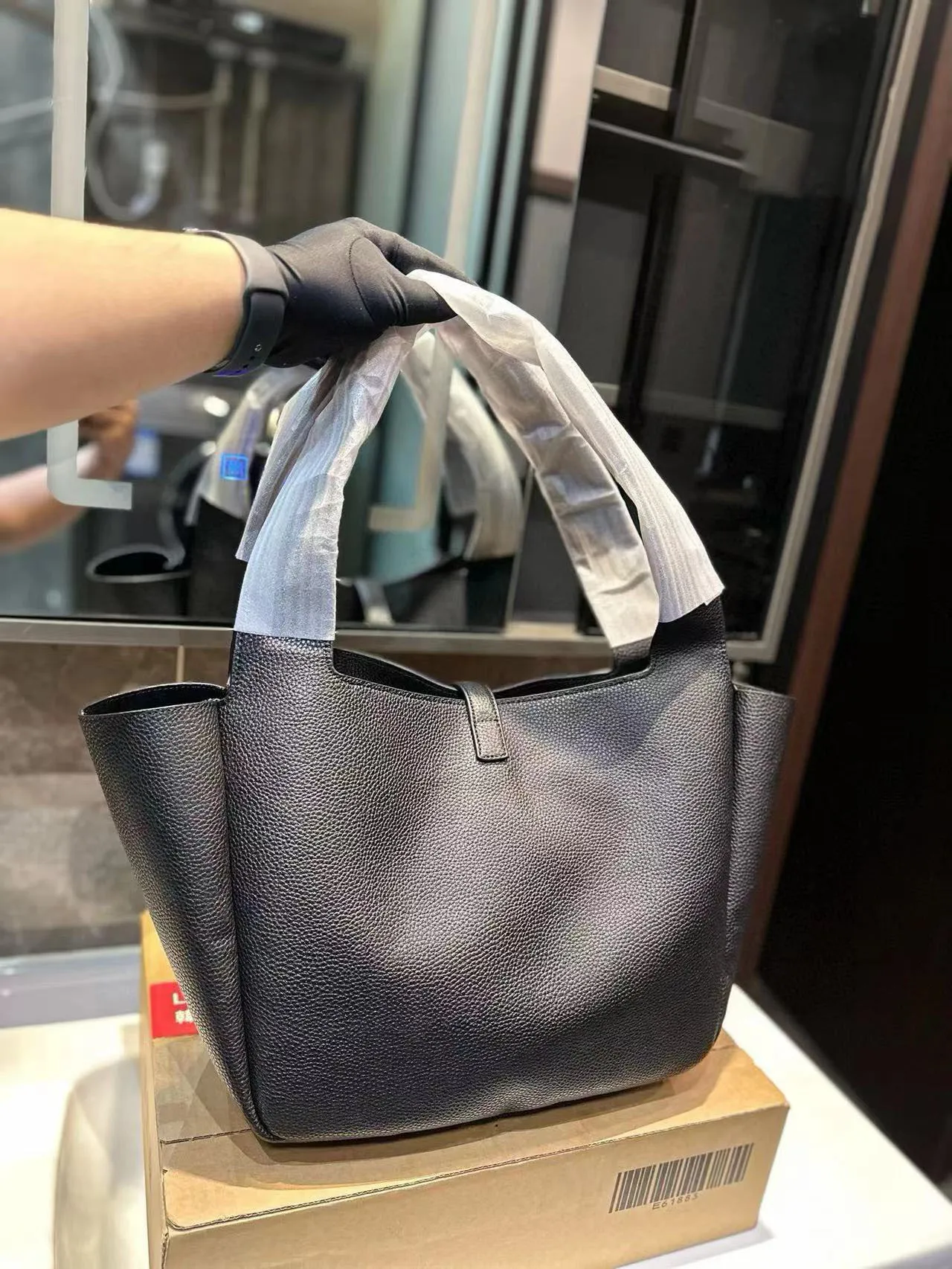 Save Big on Bulk Designer Tote Shoulder Bags Designer Shoulder Handbags  Womens Tote Bag: Top Quality Leather Bucket Bag, Luxury Designer Purses,  Large