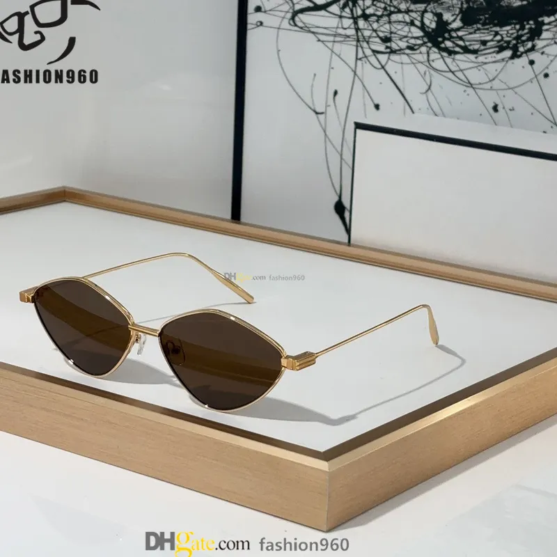 Polarized Polygonal Sunglasses for Women and Men with  display picture 1