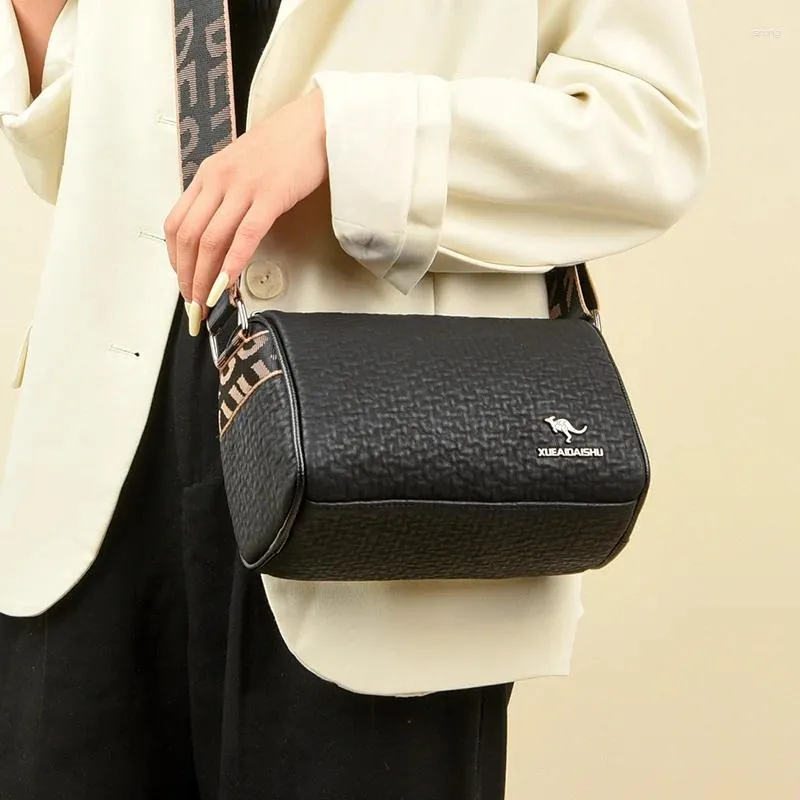 DHgate.com:Genuine Leather Shoulder Bag for Women - Casual DHgate.com:Genuine Leather Shoulder Bag for Women - Casual