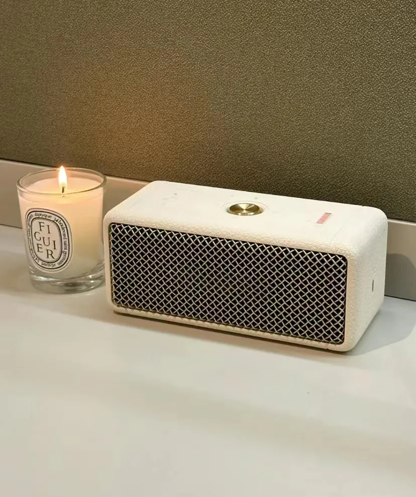 Small Battery Powered Smart Speaker Juice Boom 360 Review Portable