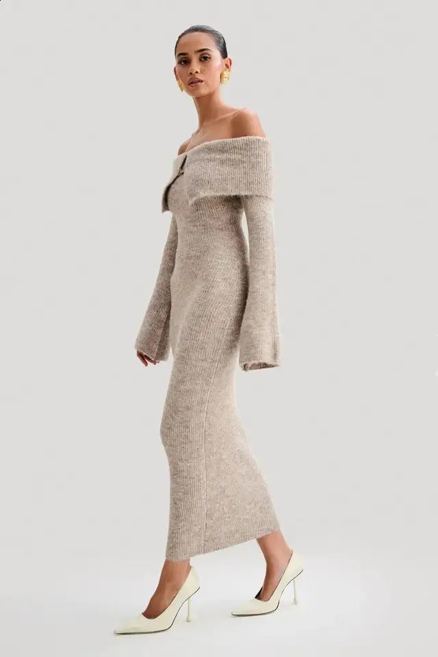 Autumn Winter Fluffy Knit Long Sleeve Midi Dress, Elegant Off Shoulder  Metallic Embellished Flared Sleeve Sweater Long Dress 240926 from Dhgate  Basic & Casual Dresses - price 69.3