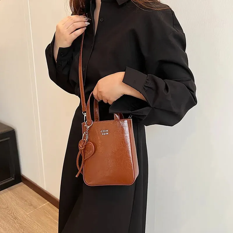 Save Big on Bulk Leather Mini Shoulder Bag Korea Korean Leather Handbags  Mini PU Crossbody Bag, Simple Shoulder Purse For Women, Lightweight For  Daily