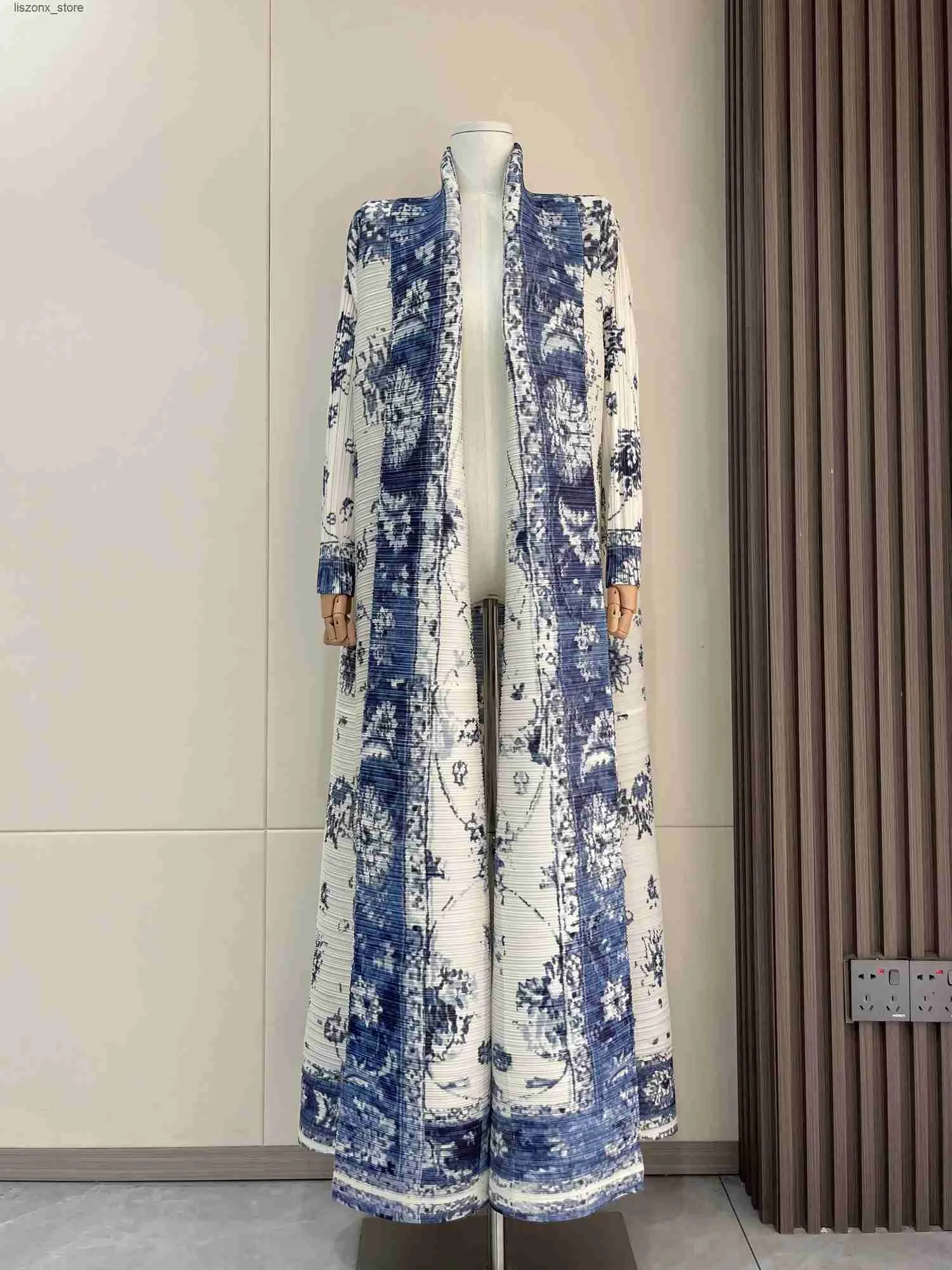 chinese dress ladies Amazon.com: Women Long Winter Coats Plus Size Puffer Jackets Thicken Outerwear  Maxi Down Coats Parka Quilted Lightweight Jackets : Clothing, Shoes &  Jewelry