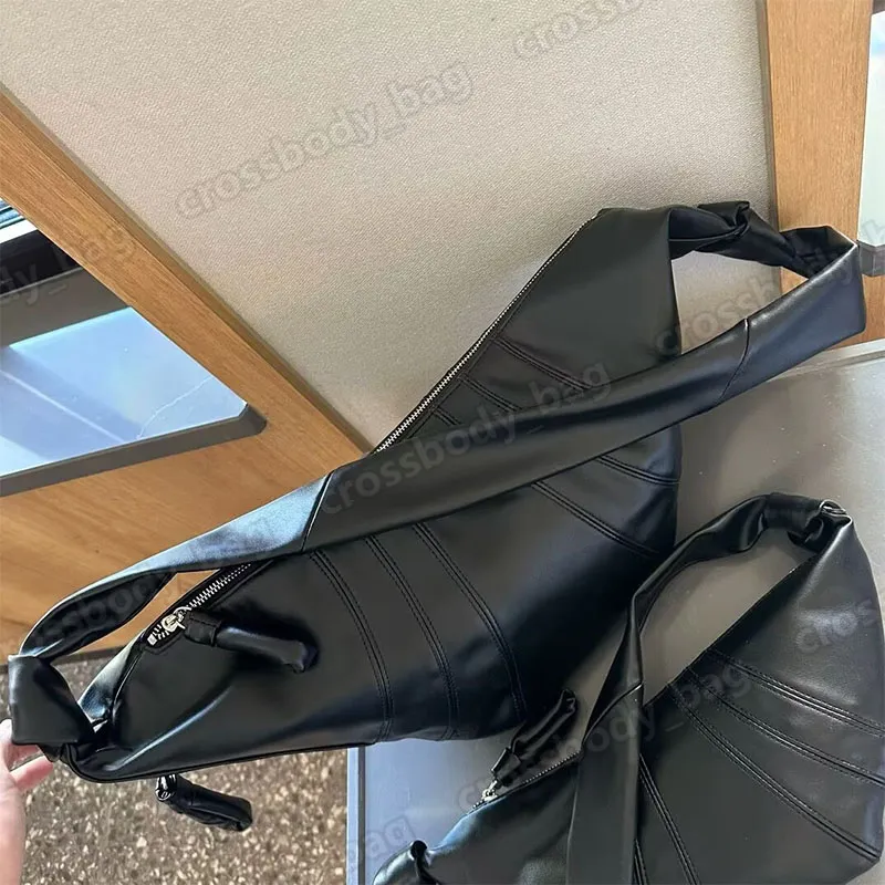 ショルダーバッグ・ポシェット ^LEATHERY^ Padded croissant shoulder bag BLACK LRBG4404BK DHgate.com:Croissant Shoulder Bag - Soft Leather, Black