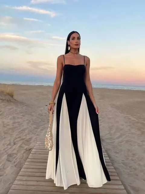 women's white and black dress Fossor Black And White Dress main image 0