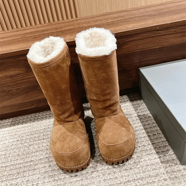 ALASKA FUR スプリットカーフスキン ハイブーツ Alaska Designer Suede Fur Booties For Women And Men Winter