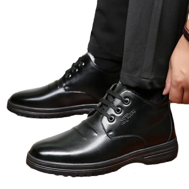 Cold Weather Insulated Mens Dress Boots Fur Lined Mens Winter