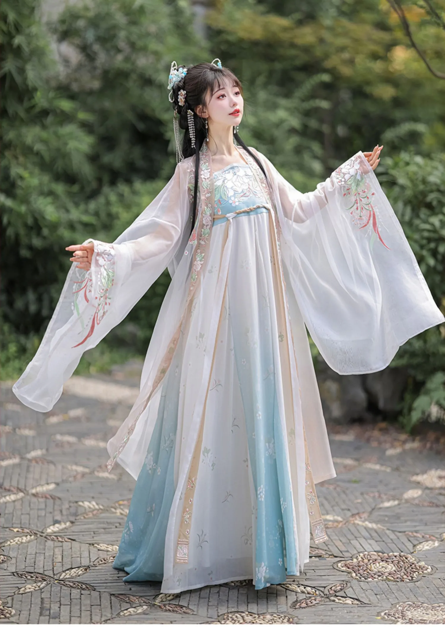 Hanfu Dress for Women - Traditional Chinese Tang Dynasty Qi Chest Skirt  Robe Set with Embroidered Large Sleeves for Spring from Dhgate Ethnic  Clothing - price 188.95