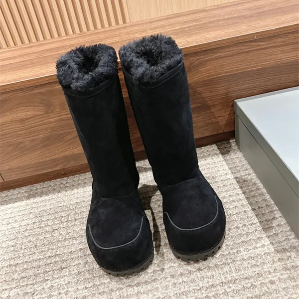 ALASKA FUR スプリットカーフスキン ハイブーツ Alaska Designer Suede Fur Booties For Women And Men Winter