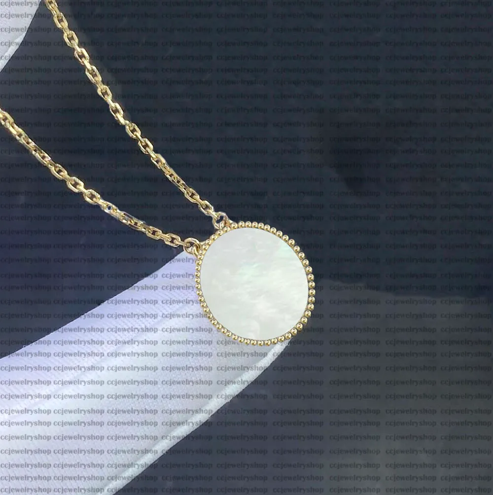 18K Gold Plated Stainless Steel Fashion Pendant Round