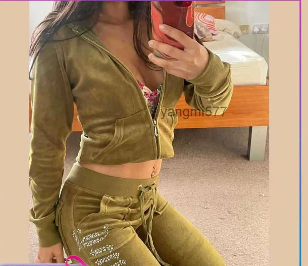 Juicy Apple Survêtements pour femmes 2023 Marque d'été Couture 2 pièces Ensembles Velours Velours Femmes Survêtement Sweats à capuche et pantalons Met Nouveau haut de gamme 26ess Fashion Brand Clothes3564