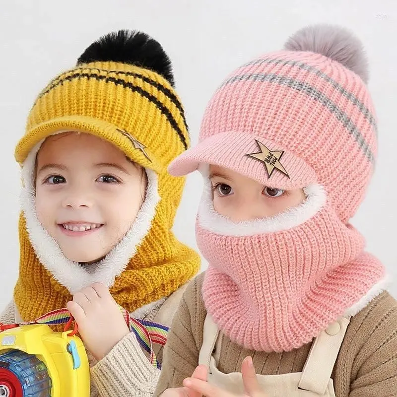 Basker vinter barn hattar stickade varma flickor mössa pojke ull ansikte halsduk baby förtjockas söt plysch med päls bollar för barn