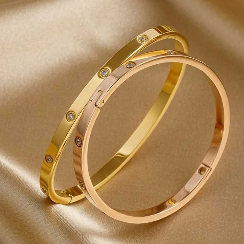 Designer Screw Bangle Bracelet Fashion Luxury Jewelrys Carer Original Trendy 18K Gold Diamond for Women Men Nail Bracelets Silver Jewelry Bracelet G0TR