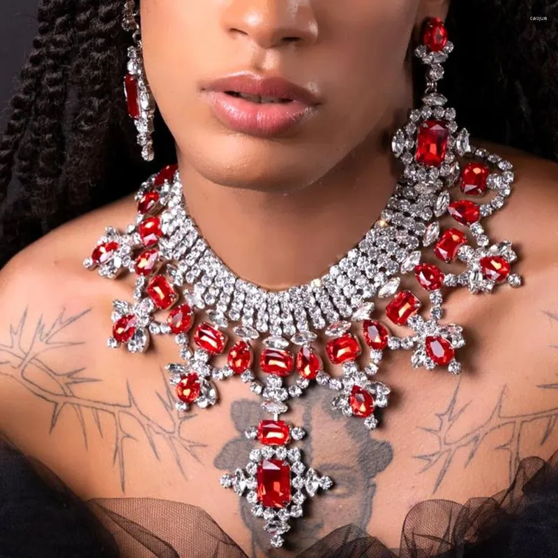 Set di orecchini e collane Stonefans Set di quadrati rossi Pendenti in cristallo per le donne Accessori geometrici di tendenza vintage Festa di gioielli per ragazze