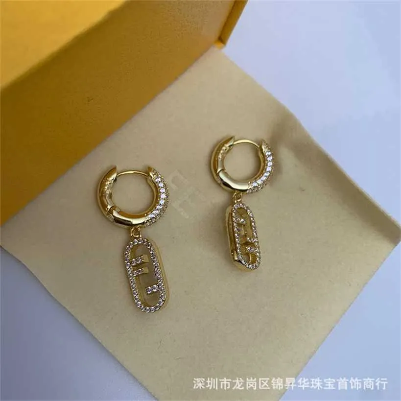 36% OFF Diamant clouté lettre F pour les femmes en direct streaming haut de gamme sentiment léger luxe tempérament à la mode nouvelles boucles d'oreilles ins