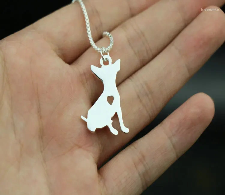 Pendentif Colliers 1PCs Mode Mignon Chihuahua Collier Métal Dessin Animé Chien Bijoux Couleurs Dorées Plaqué