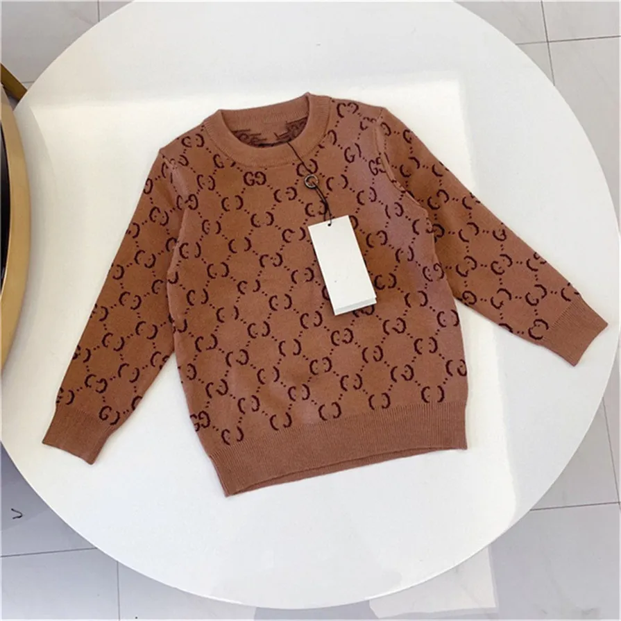 Designer Designer Marka swetra z kapturem z kapturem unisex wysokiej jakości swetra dziecięca pullover jesienna i zimowa bluza dziecięca pielęgnacja ciepła litera drukowana odzież 90-150 cm A05