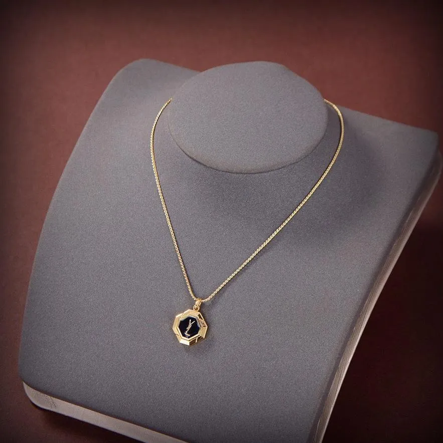 Designer Necklace Luxury Jewelry Chains Gold Diamond Pendant Necklaces For Women Shiping Gloden Colors Balck Gemstone 2211160273T