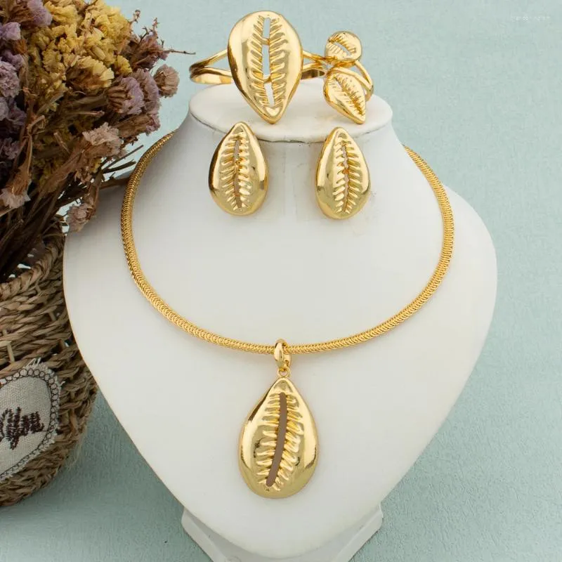 Conjunto de pendientes y collar, joyería africana de Dubai, gota chapada en oro de 18 quilates con anillo de pulsera, diseño de moda creativo, regalo de joyería para fiesta