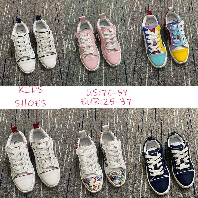 2023 New Kids Designer Red Botts Casual Shoes Loafere Rivets Low Studered Kid Designers Shoe Children Fashion Bottes Trainers 25-37 EUR