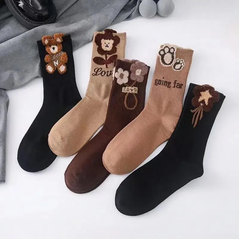 Chaussettes en coton pour femmes, imprimé floral, ours de dessin animé, cadeau pour filles, Style coréen, mignon Kawaii, Calcetines Mujer, printemps automne hiver