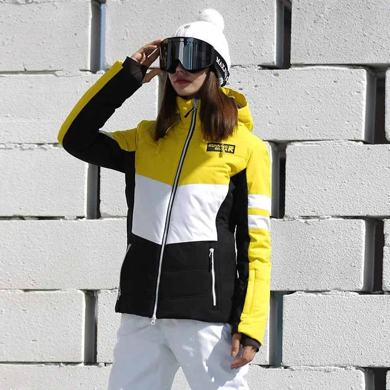 川のブランドを走るジャケットフード付き女性スキージャケット高品質のプロスポーツ服女性屋外スポーツジャケット
