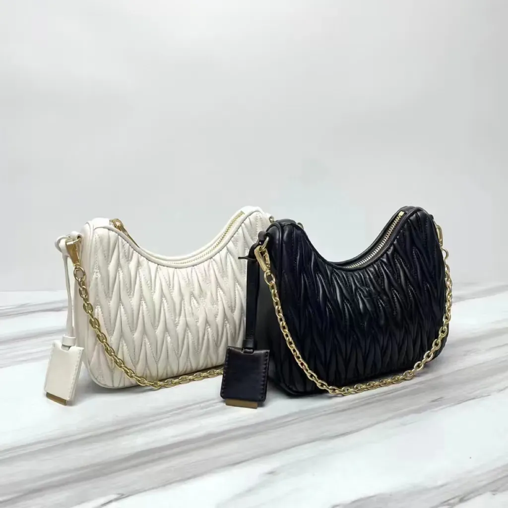 Modedesigner väska ny handväska veckade fårskinnspåse kedje rem underarmsäck singel axel crossbody väska