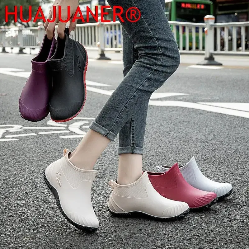 Water Shoes Women Shoes Ankle Rain Boots Rubber PVC Rainboots Waterproof Women Slip On Fashion Fishing Boots Flats Footwear 240102