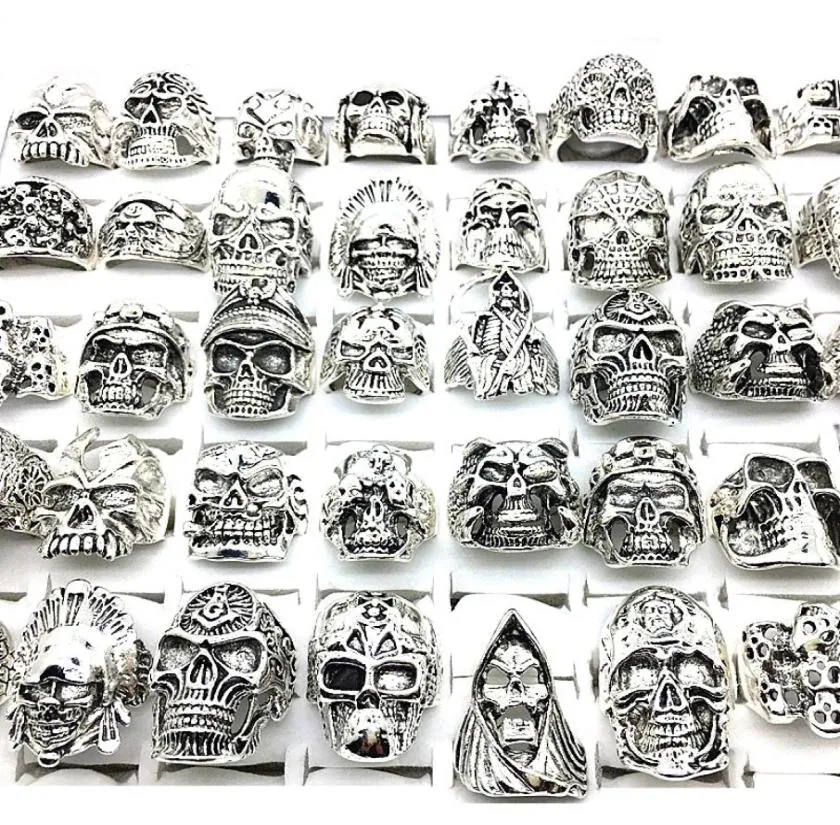 30pcs Pierścienie czaszki mężczyźni Punk Rock Silver Metal Kobiety Bikerzy Szkielety Pierścienie Vintage Biżuteria Prezenty Patry Whole Lot Lose Brand New4162804