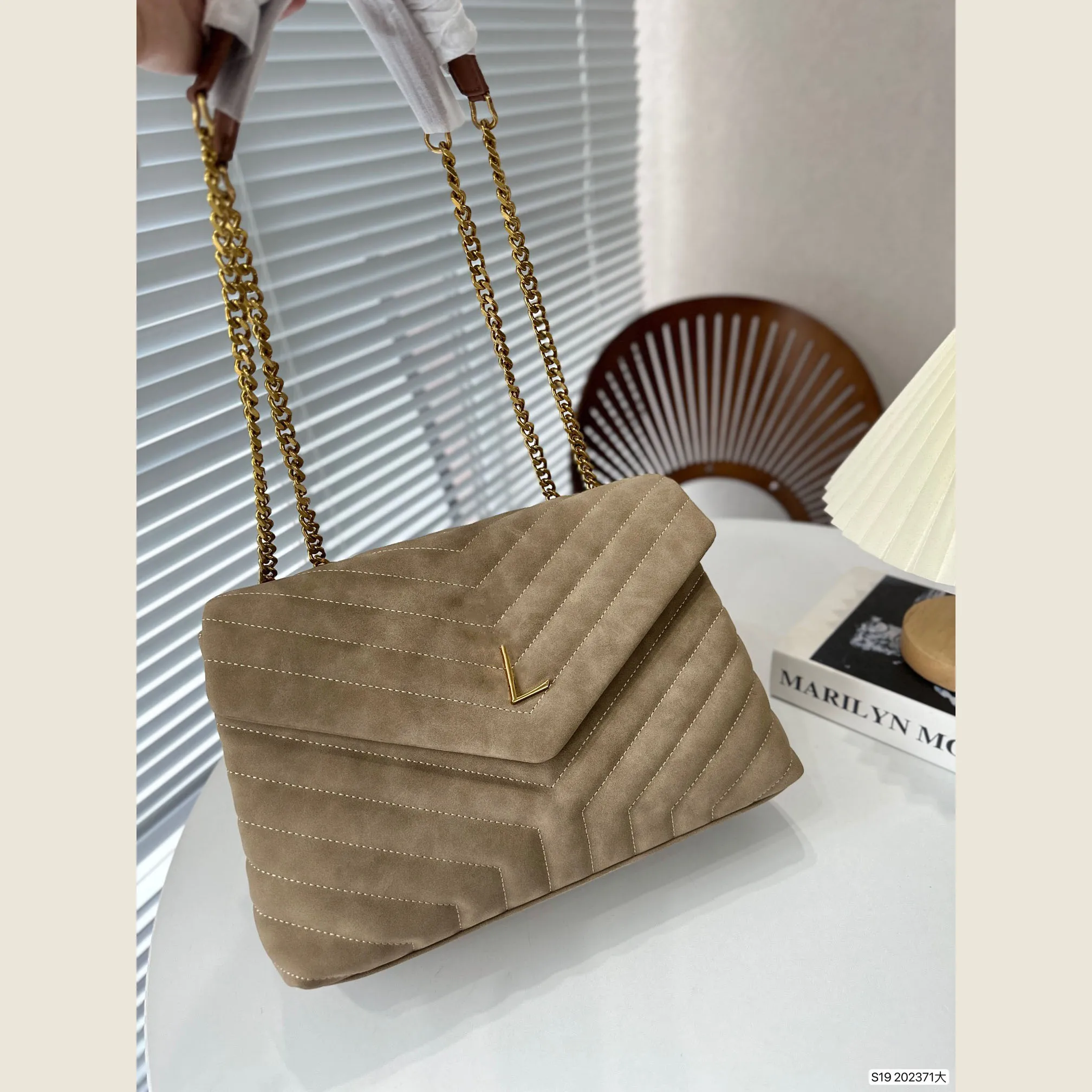 Bolsos de mensajero de gamuza de lujo para mujer, bolso de hombro con cadena de moda de diseñador, bolso de trabajo para viajes al aire libre, bolso para teléfono móvil, bolso cruzado, bolso retro para mujer