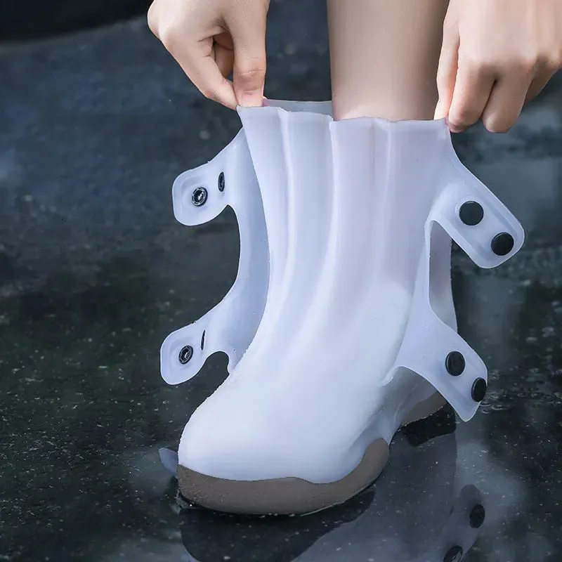 Couvre-chaussures imperméables transparents avec boutons hommes femmes couvre-chaussures réutilisables épaissir la pluie blanc protecteur 240102