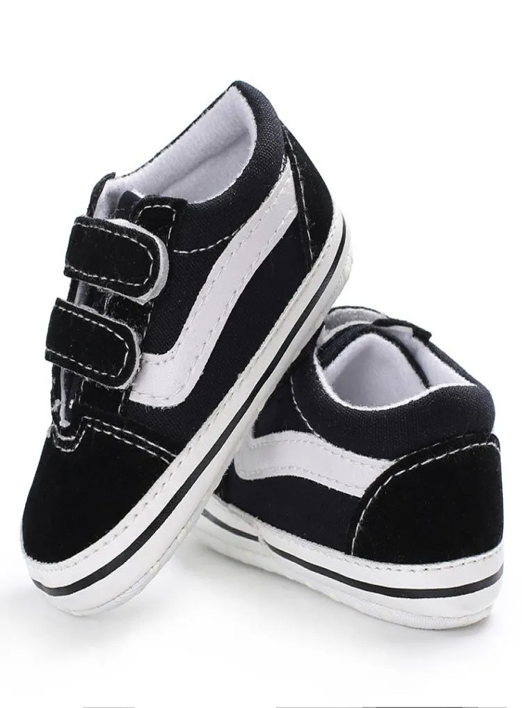 Bébé premiers marcheurs berceau chaussures nouveau-né bébé fille garçon semelle souple chaussure anti-dérapant toile baskets formateurs Prewalker noir blanc 018M3666287