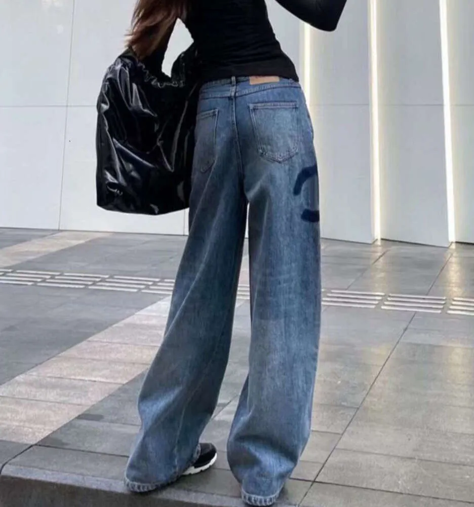 Kvinnors jeans hög midja designer rakt genom bred benshow tunna kvinnor avslappnade byxor