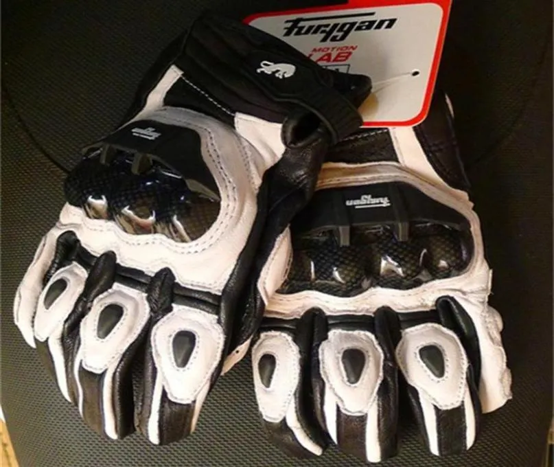 Furygan AFS6 Klasik Siyah Beyaz Kış Men039s Motosiklet Eldivenleri Rüzgar Geçirmez Yarış Deri Guantes Karbon Koruma Moto Glove9971996