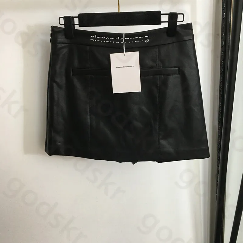 Jupe en cuir brodée pour femmes, taille haute, fermeture éclair, short de styliste, jupe courte en PU noir