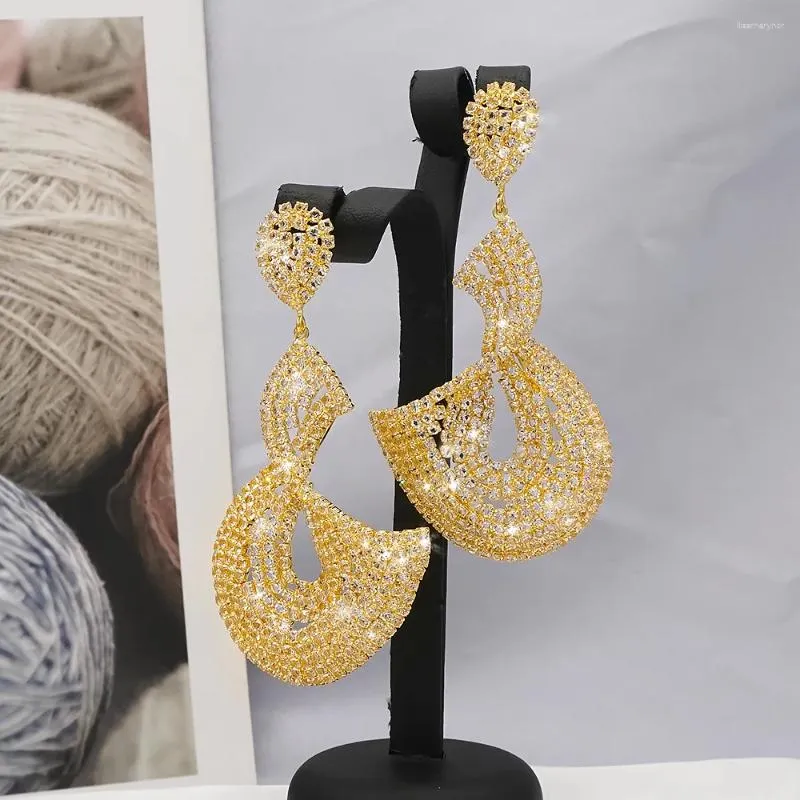 Boucles d'oreilles pendantes en cristal, pendentif géométrique, bijoux de mariage pour femmes, cadeaux de fête élégants, 2024