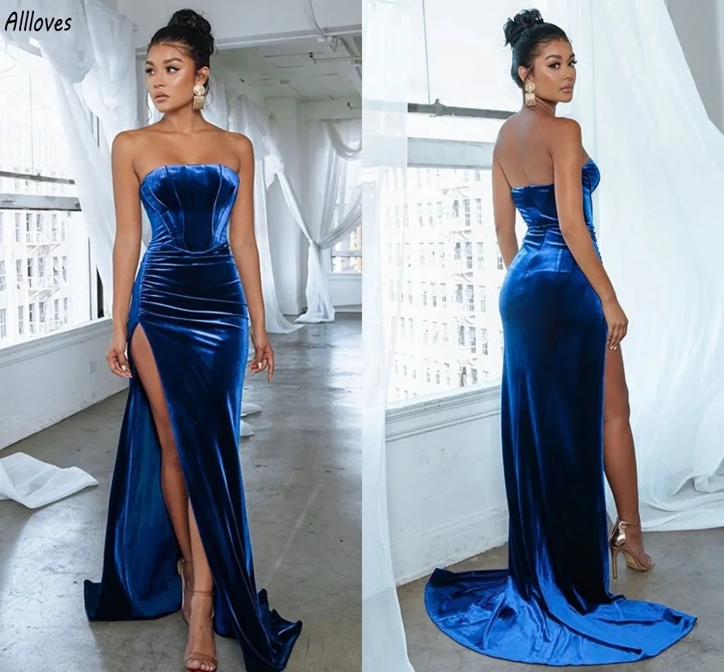 Royal Blue Velvet Mermaid Prom klänningar arabiska aso ebi sexig stropplös lår split formella festklänningar svep tåg backless kvinnor special tillfälle afton klänning cl3138