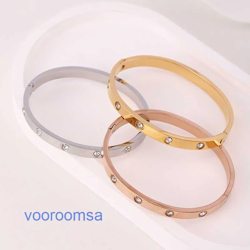 Högkvalitativ bildäcks 18K Gold Holiday Gift Armband smycken Koreansk version Non Fading Rose Gold Full Diamond Buckle Sky Star Armband med originallåda