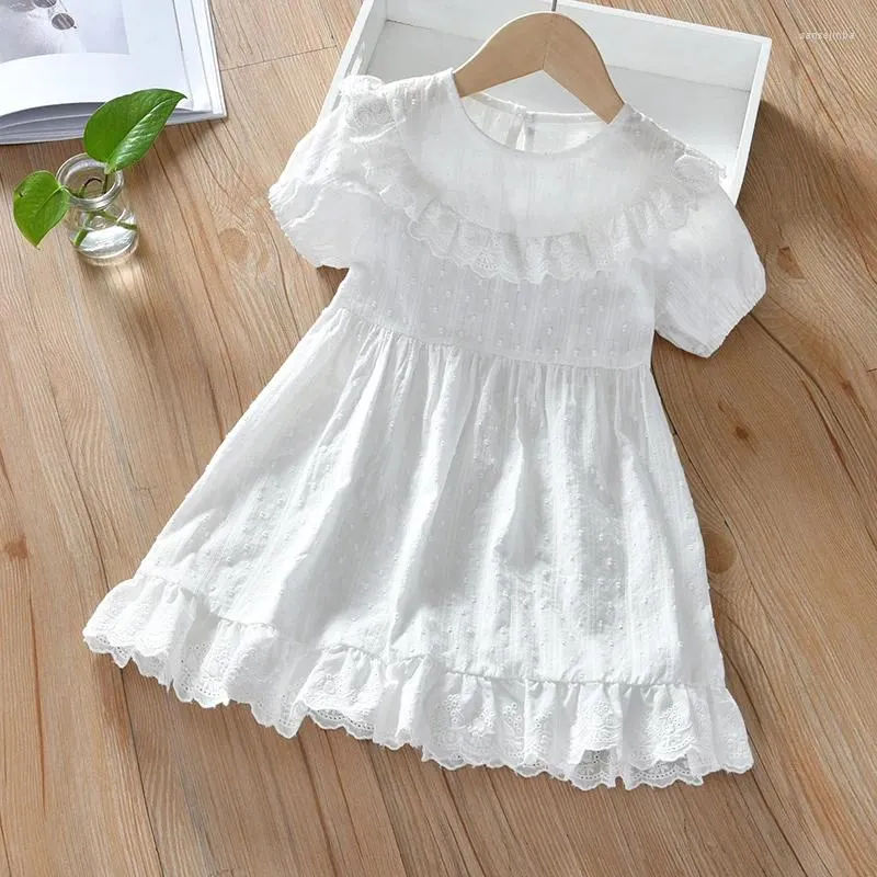 Flickaklänningar 2024 Kort ärmar klänning avslappnade kläder sommar vit färg eleganta ryggar för vackra barn flickor 2-8 år