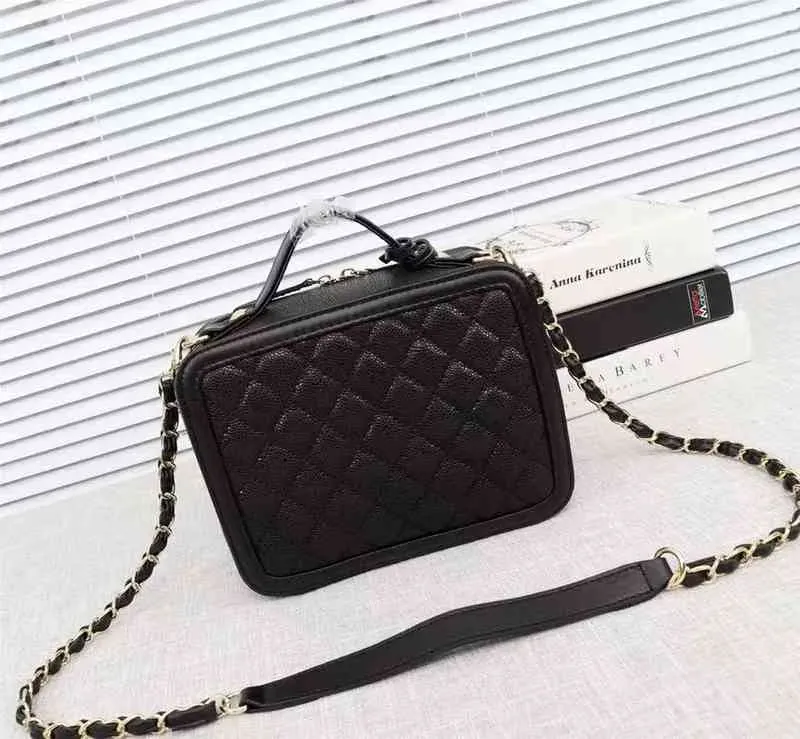 2023 Bolso rápido de viajero clásico Moda Mujer Bolso de hombro Mono Almohada Totes Bolsos Crossbody Monedero