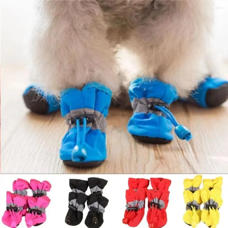 Abbigliamento per cani 4 pezzi Scarpe per animali domestici impermeabili Antiscivolo Scarponi da neve per pioggia Calzature spesse calde per cani di piccola taglia Calzini per cuccioli Stivaletti