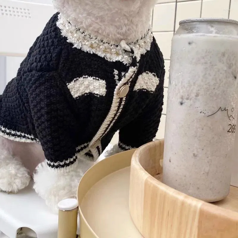 Cão vestuário luxo malha cardigan camisola casaco inverno branco roupas pretas para cães pequenos chihuahua pérola decote menina jaqueta