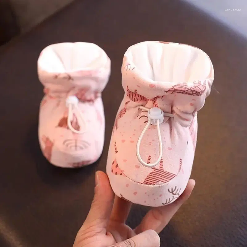 Botlar Peluş Bebek Sıcak Kış Bebekler için Drawstring Tasarım Ayakkabıları Araba Dışarıda Ev ve Yürüyüş