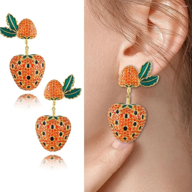 Pendientes colgantes Soramoore dulce y bonito colgante de fresa naranja para mujer, Boucle D'oreille de boda para mujer, moda 2024