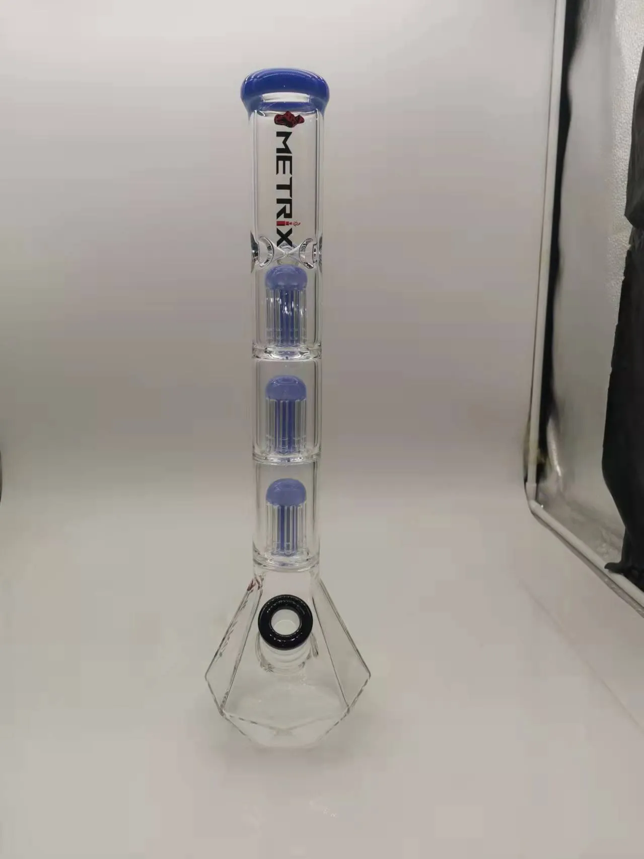 Bong en verre à percolateur lourd Beacker de 18 pouces, joint en diamant de 14 mm avec tige descendante et bol