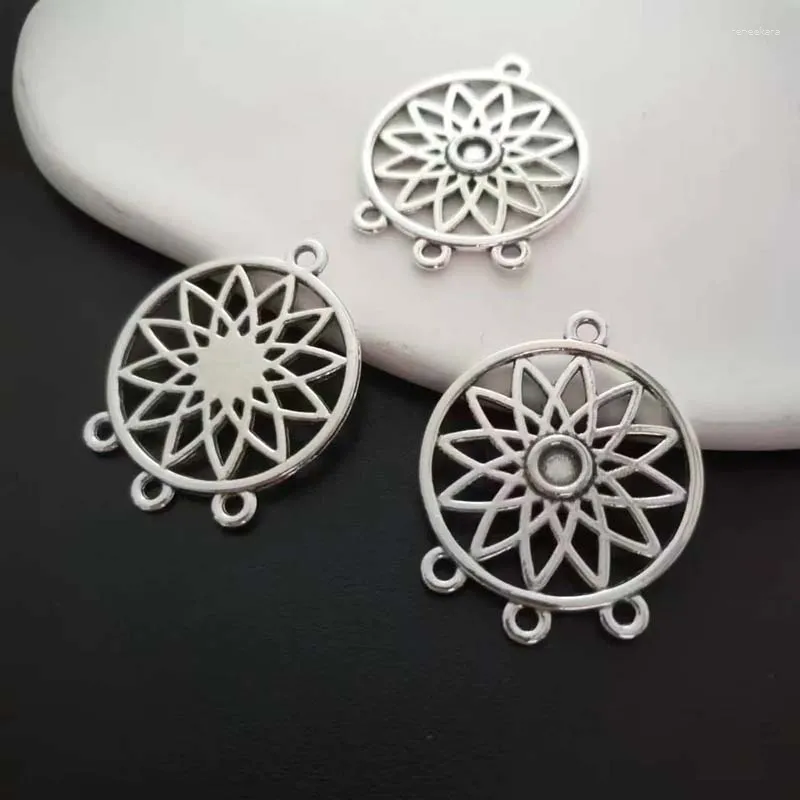 Charms 6pcs/lot 27X32mm Alloy Perforated Pendant Antique Silver Plated For Handmade Hanging Crafts