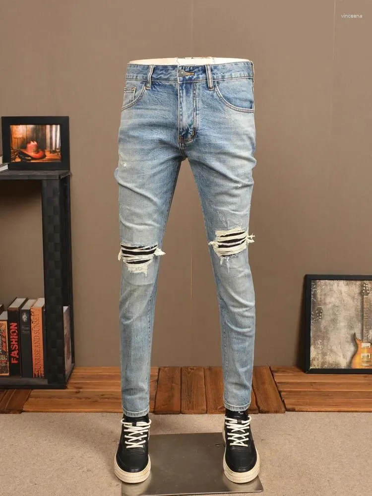 Jeans masculinos 2024 rasgado retro na moda magro-ajuste high-end estilo coreano casual luz azul magro calças tappered