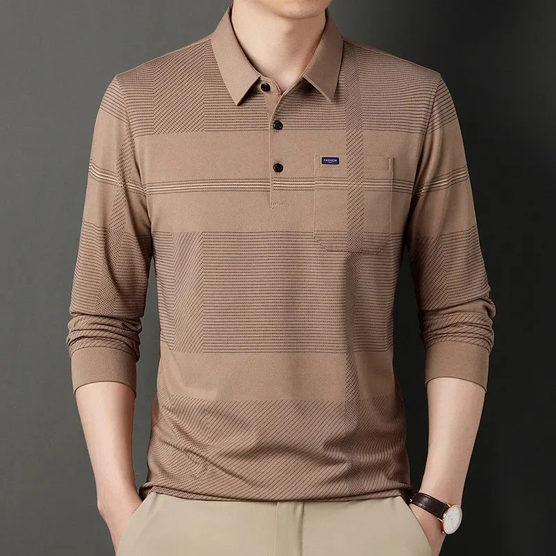 2023 Fashion Polo Shirt العلامة التجارية الصلبة مخطط مخطط Tshirt طويل الأكمام الخريف والملابس الربيع الرجال الكوريين 240102
