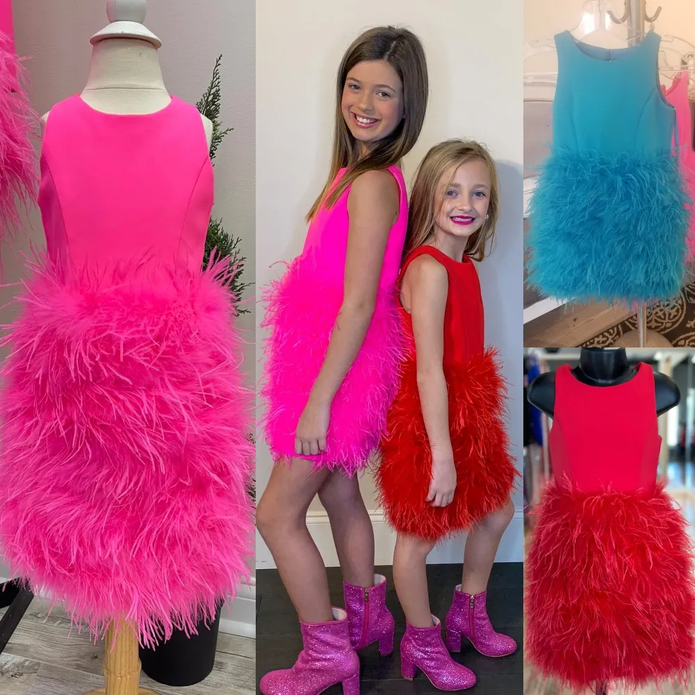 Baby Kinderoptochtjurk 2024 Felroze Veren Korte Cocktailparty Jurk Bloemenmeisje Peuter Baby Little Miss Interview Leuk Mode Uitsnijding Achterkant Turkoois Rood