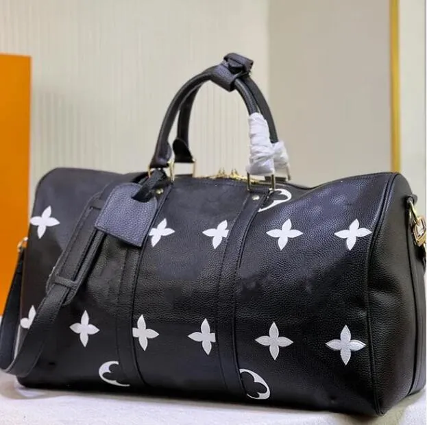 En kaliteli Erkek Deri Duffle Designer Bag Hafta Sonu Seyahat Çantaları Spor Çantası Yüksek Moda Bagaj Açık Deri Deri Eski Çiçek+Mektup Yumuşak Tek Büyük Boy Gm